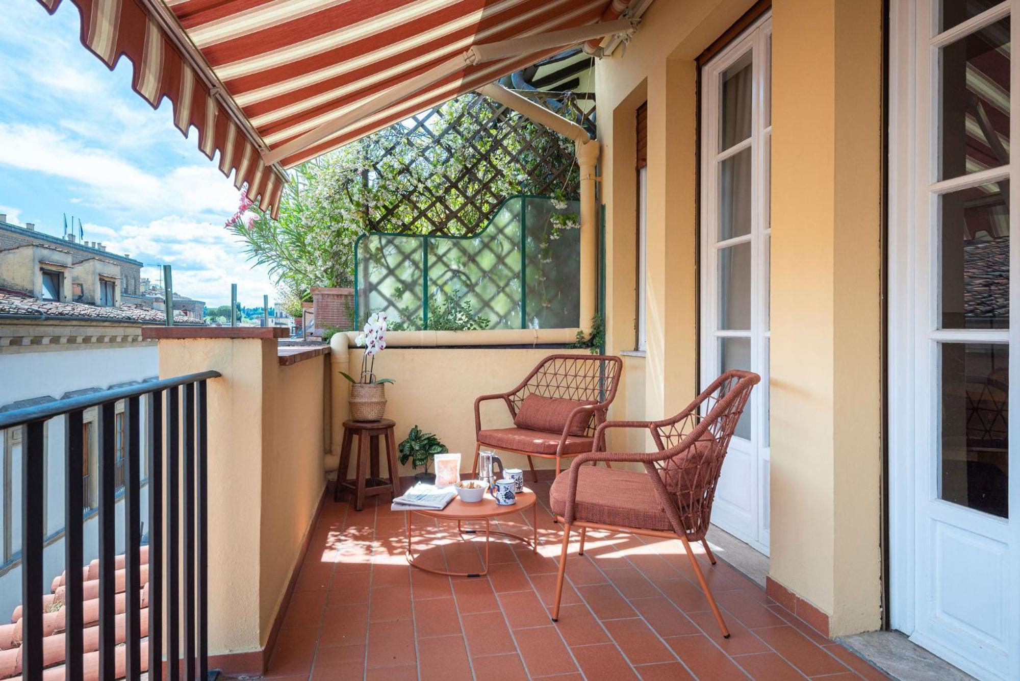 Bob W Ponte Vecchio Apartment Florence Exterior photo